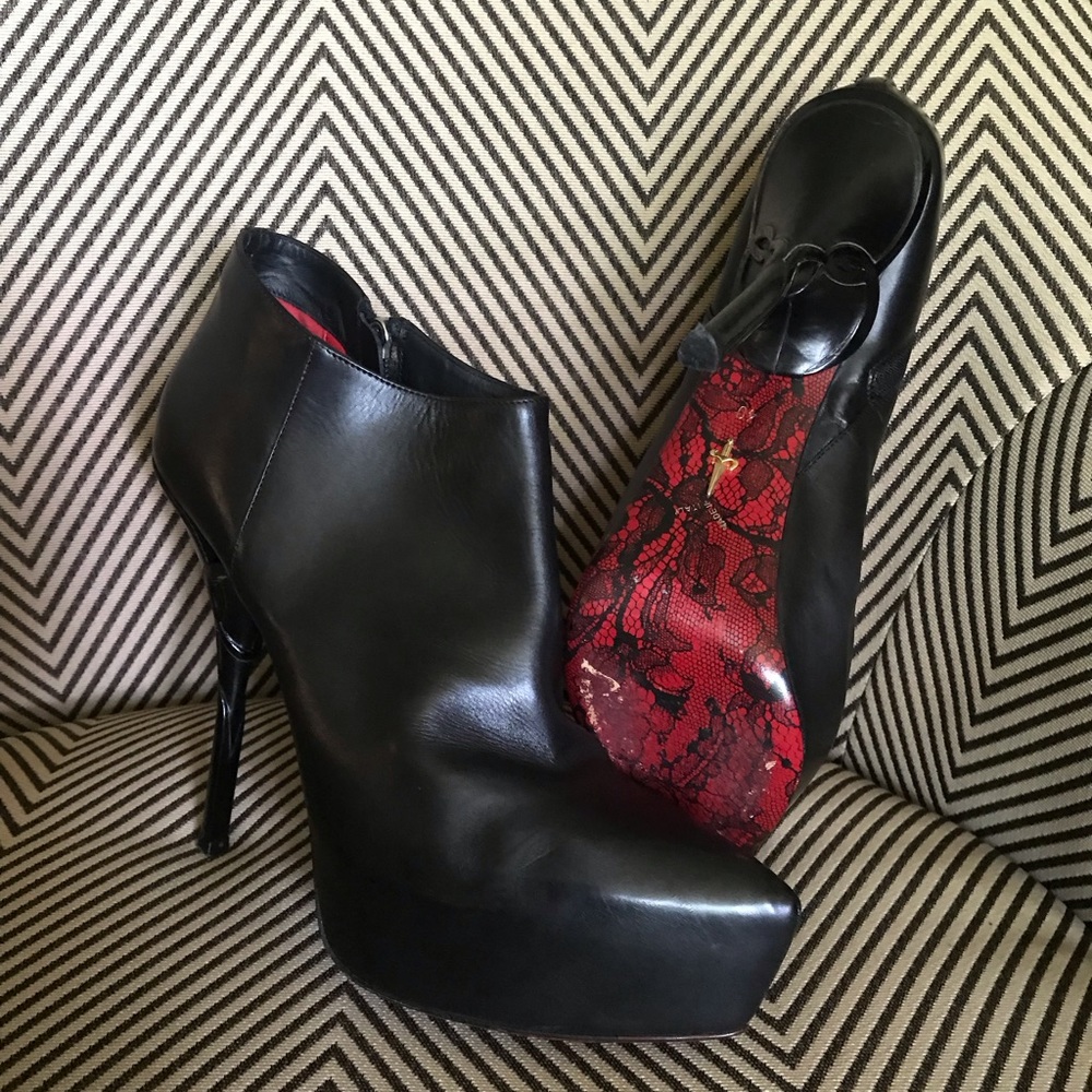 Cesare Paciotti Black Ankle Boots Size 40